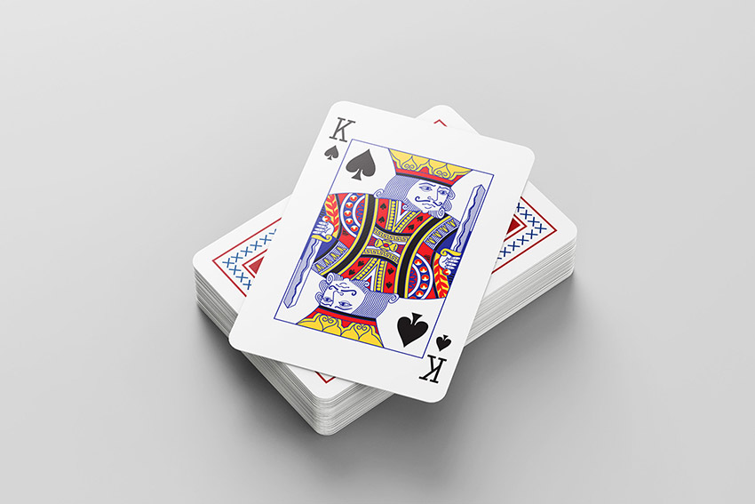 موکاپ کارت بازی (۸عدد) لایه باز